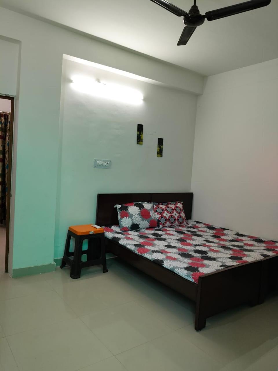 Sharda Homestay Ayodhya Exterior photo